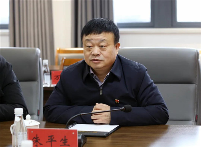市國資委黨委書記、主任朱平生帶隊走訪慰問城投集團